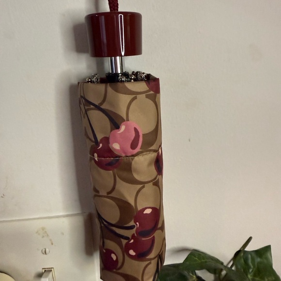 NWT Coach Mini Umbrella - Signature Cherry Print - Picture 9 of 9